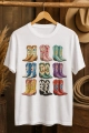 Beyaz Kadın Cowboy Boots Baskılı Tişört – Renkli Western Stil T-Shirt