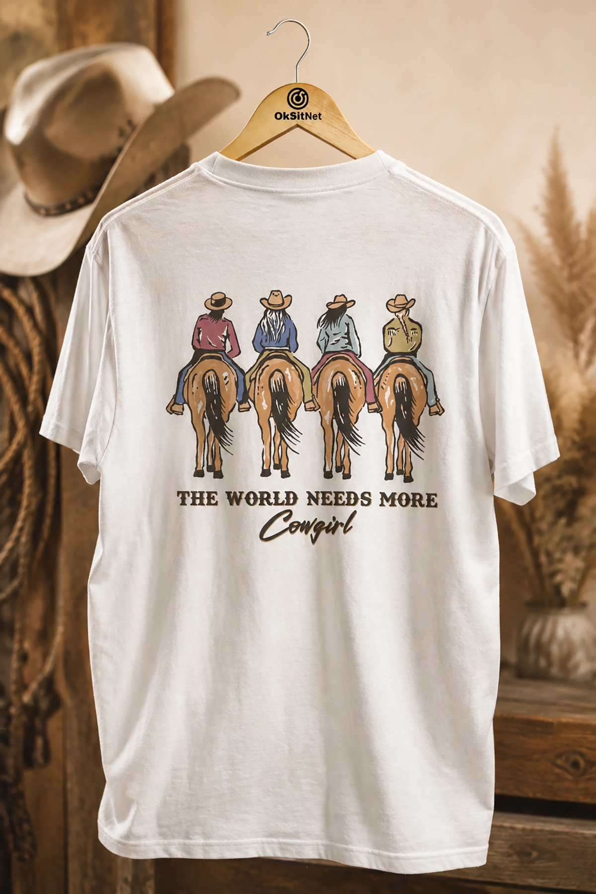 Kadın Beyaz Cowgirl Baskılı Tişört – Western Temalı Sırt Baskı